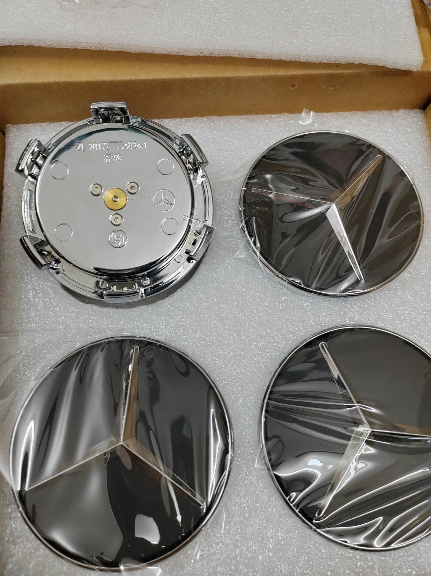 Vanhan malliset Mercedes-benz kelluvat keskikupit (4 kpl) Ø75mm