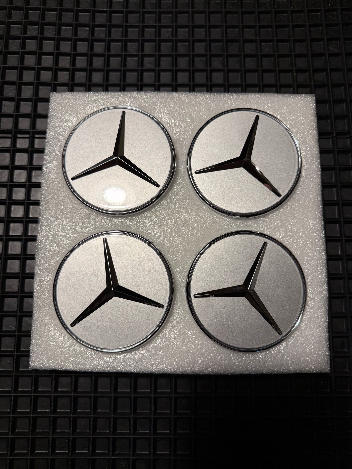 Classic Mercedes-benz kelluvat keskikupit (4 kpl) Ø75mm